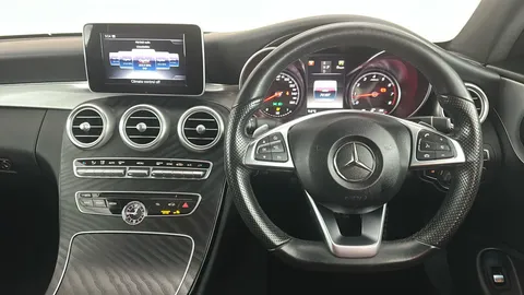 MERCEDES-BENZ C CLASS C200 AMG Line Premium 9G-Tronic
