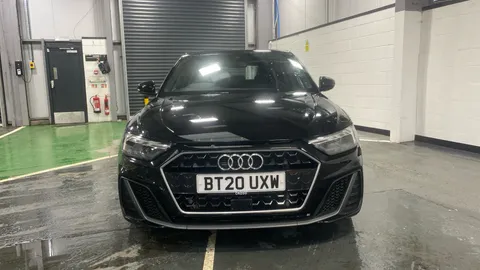 AUDI A1 30 TFSI S Line