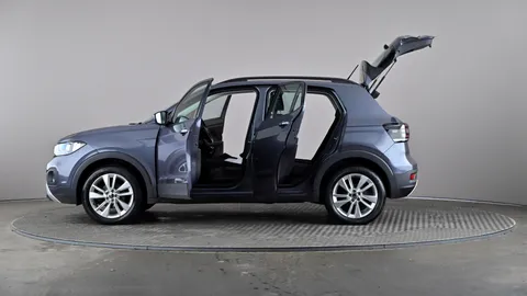 VOLKSWAGEN T-CROSS 1.0 TSI SE