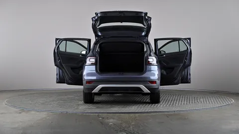 VOLKSWAGEN T-CROSS 1.0 TSI SE