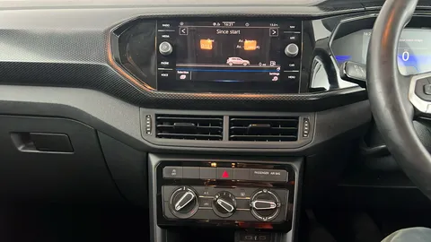 VOLKSWAGEN T-CROSS 1.0 TSI SE