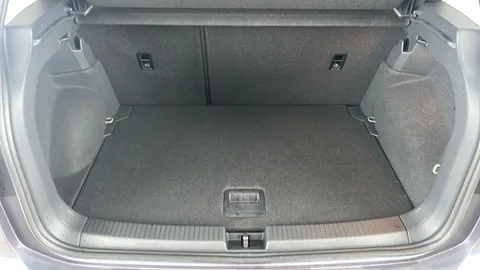 VOLKSWAGEN T-CROSS 1.0 TSI SE