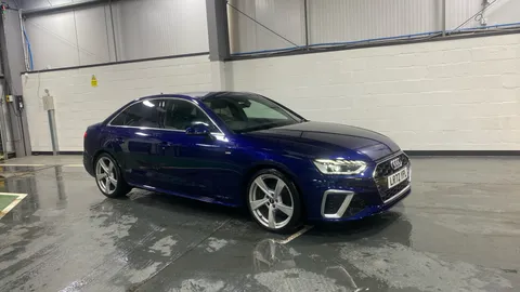 AUDI A4 35 TFSI S Line S Tronic