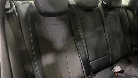 AUDI A4 35 TFSI S Line S Tronic