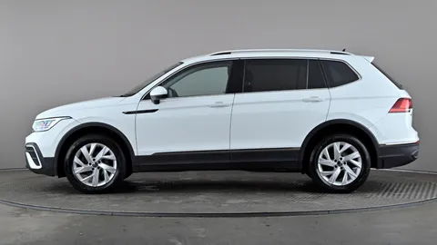 VOLKSWAGEN TIGUAN ALLSPACE 1.5 TSI Life