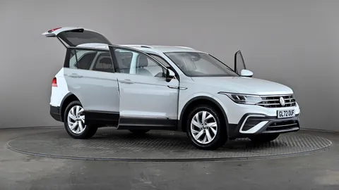 VOLKSWAGEN TIGUAN ALLSPACE 1.5 TSI Life