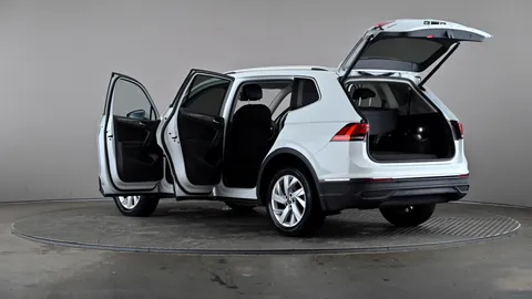 VOLKSWAGEN TIGUAN ALLSPACE 1.5 TSI Life