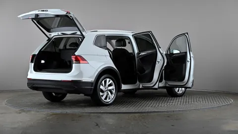 VOLKSWAGEN TIGUAN ALLSPACE 1.5 TSI Life