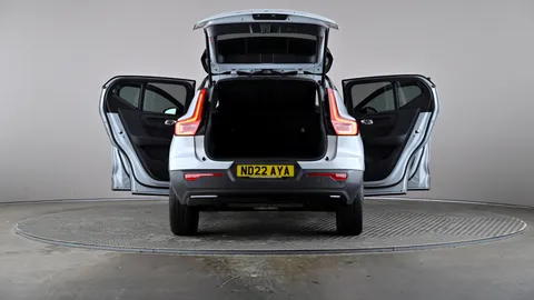 VOLVO XC40 1.5 T3 [163] R DESIGN Geartronic