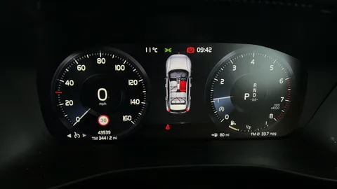 VOLVO XC40 1.5 T3 [163] R DESIGN Geartronic