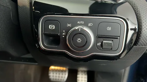 MERCEDES-BENZ A CLASS A35 4Matic Premium Plus Auto