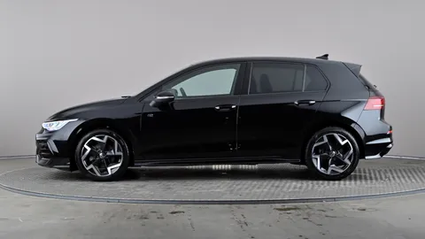 VOLKSWAGEN GOLF 1.5 TSI 150 R-Line