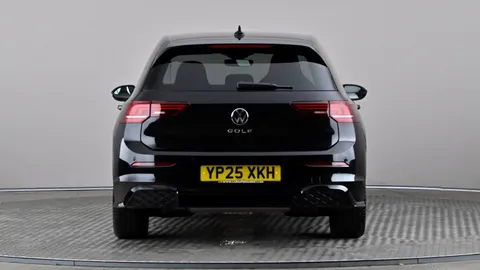 VOLKSWAGEN GOLF 1.5 TSI 150 R-Line