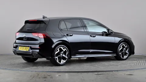 VOLKSWAGEN GOLF 1.5 TSI 150 R-Line