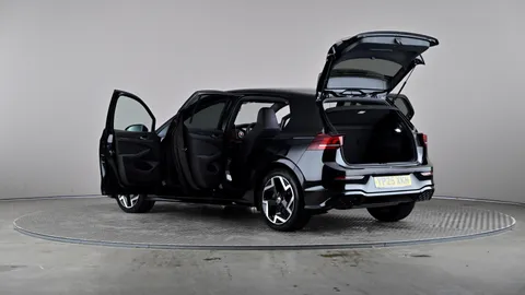 VOLKSWAGEN GOLF 1.5 TSI 150 R-Line