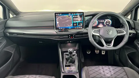 VOLKSWAGEN GOLF 1.5 TSI 150 R-Line