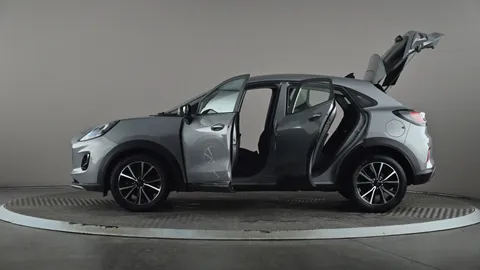 FORD PUMA 1.0 EcoBoost Hybrid mHEV Titanium