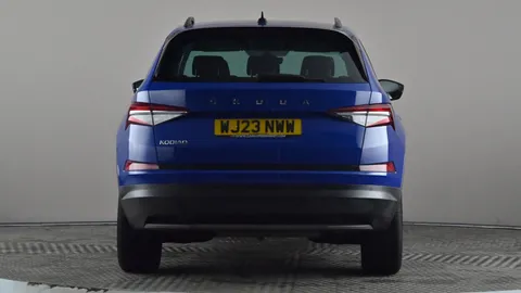 SKODA KODIAQ 1.5 TSI SE Drive DSG [7 Seat]