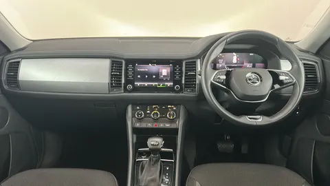 SKODA KODIAQ 1.5 TSI SE Drive DSG [7 Seat]
