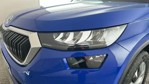 SKODA KODIAQ 1.5 TSI SE Drive DSG [7 Seat]