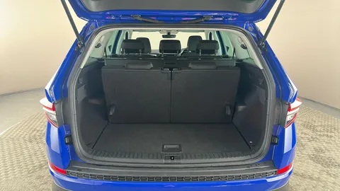 SKODA KODIAQ 1.5 TSI SE Drive DSG [7 Seat]