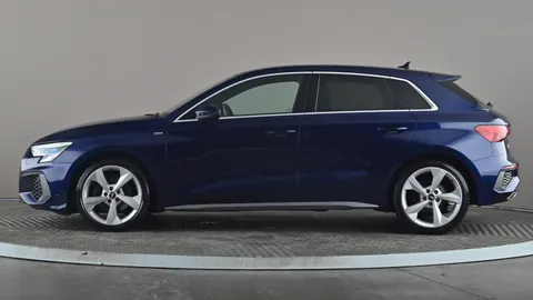 AUDI A3 35 TFSI S Line