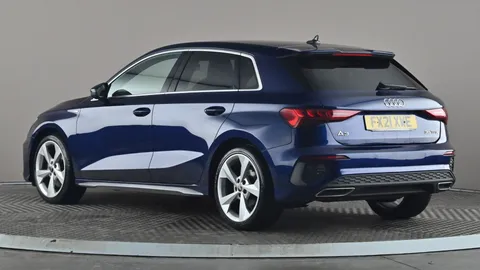 AUDI A3 35 TFSI S Line