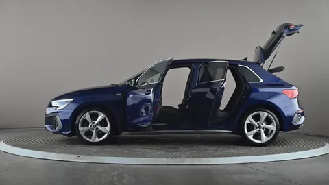 AUDI A3 35 TFSI S Line