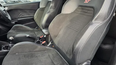 FORD FIESTA 1.5 EcoBoost ST-3