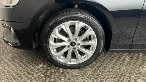 AUDI A4 35 TFSI Technik S Tronic