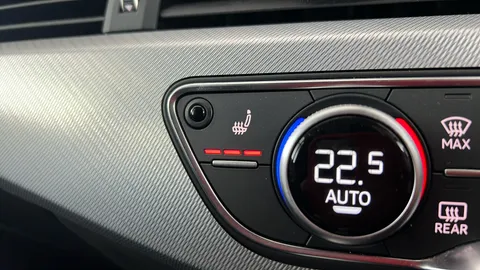 AUDI A4 35 TFSI Technik S Tronic