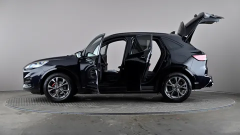 FORD KUGA 1.5 EcoBoost 150 ST-Line Edition