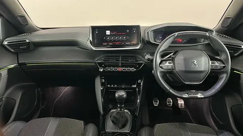 PEUGEOT 2008 1.2 PureTech 130 GT