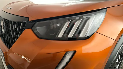 PEUGEOT 2008 1.2 PureTech 130 GT