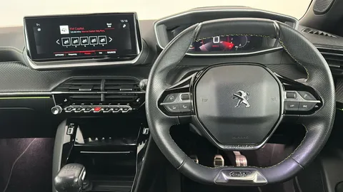 PEUGEOT 2008 1.2 PureTech 130 GT