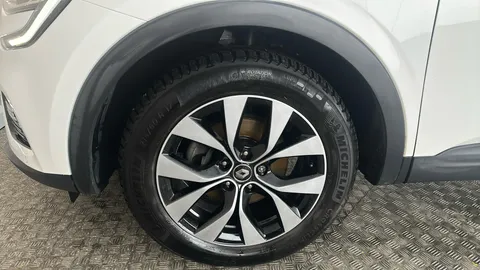 RENAULT ARKANA 1.6 E-TECH Hybrid 145 Iconic Auto