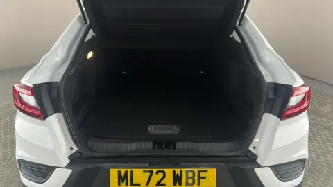 RENAULT ARKANA 1.6 E-TECH Hybrid 145 Iconic Auto