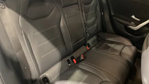 MERCEDES-BENZ CLA CLA 180 AMG Line Premium Tip Auto