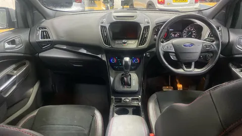 FORD KUGA 2.0 TDCi 180 ST-Line Auto