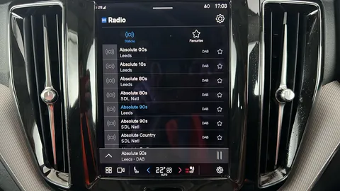 VOLVO XC60 2.0 T6 [350] RC PHEV Plus Dark AWD Geartronic