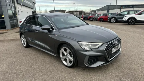 AUDI A3 35 TDI S Line S Tronic