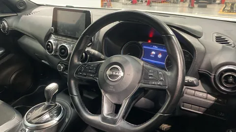 NISSAN JUKE 1.6 Hybrid N-Connecta Auto