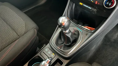 FORD PUMA 1.0 EcoBoost Hybrid mHEV ST-Line