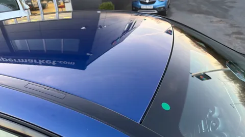 MERCEDES-BENZ C CLASS C200 AMG Line Premium 9G-Tronic