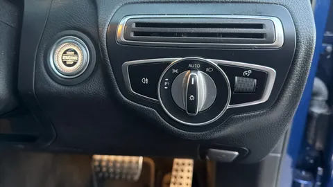 MERCEDES-BENZ C CLASS C200 AMG Line Premium 9G-Tronic