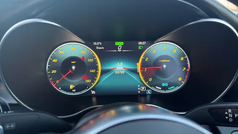 MERCEDES-BENZ C CLASS C200 AMG Line Premium 9G-Tronic