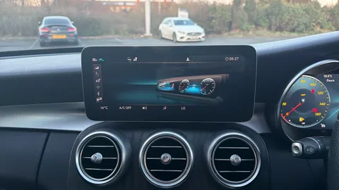 MERCEDES-BENZ C CLASS C200 AMG Line Premium 9G-Tronic