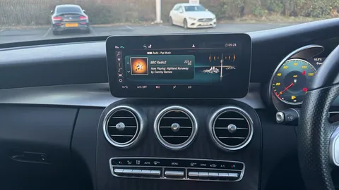 MERCEDES-BENZ C CLASS C200 AMG Line Premium 9G-Tronic