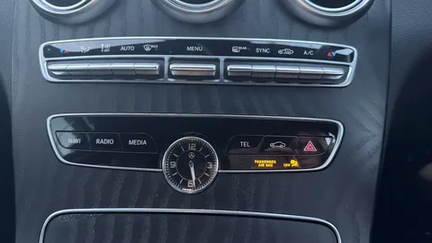 MERCEDES-BENZ C CLASS C200 AMG Line Premium 9G-Tronic