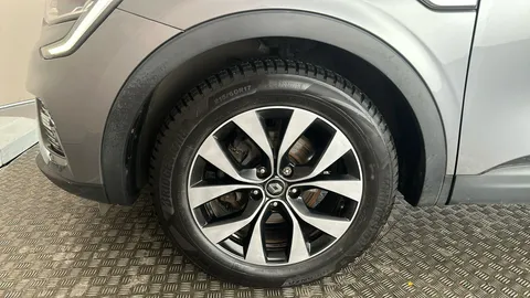 RENAULT ARKANA 1.6 E-TECH Hybrid 145 Iconic Auto